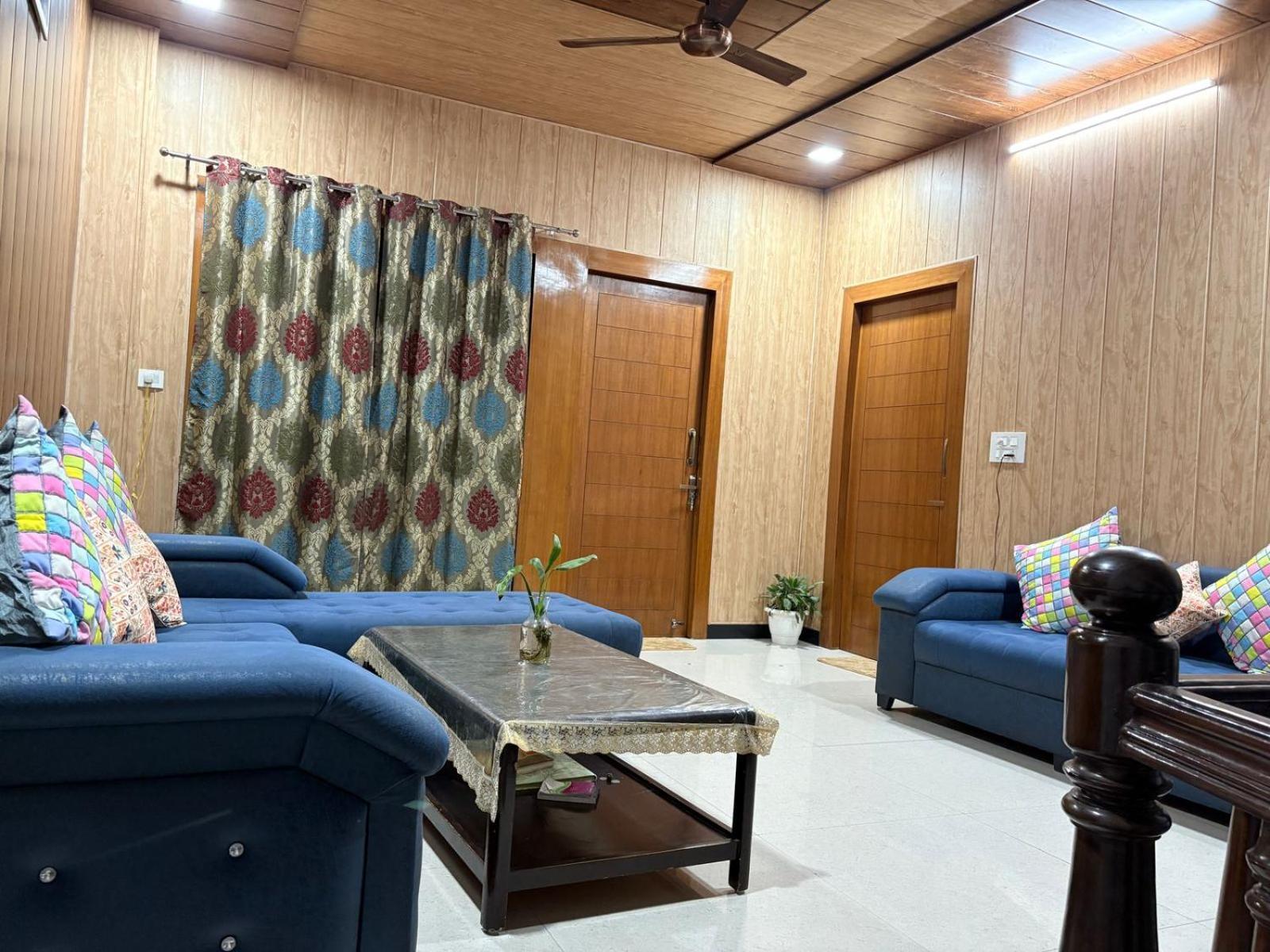 Shreshth Home Stay - Best Family Accommodation - 3Km From Har Ki Pauri, Haridwar, Uttarakhand Exterior photo